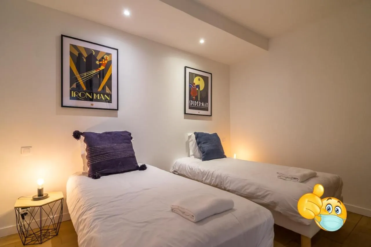 Canal House Apartment Paris